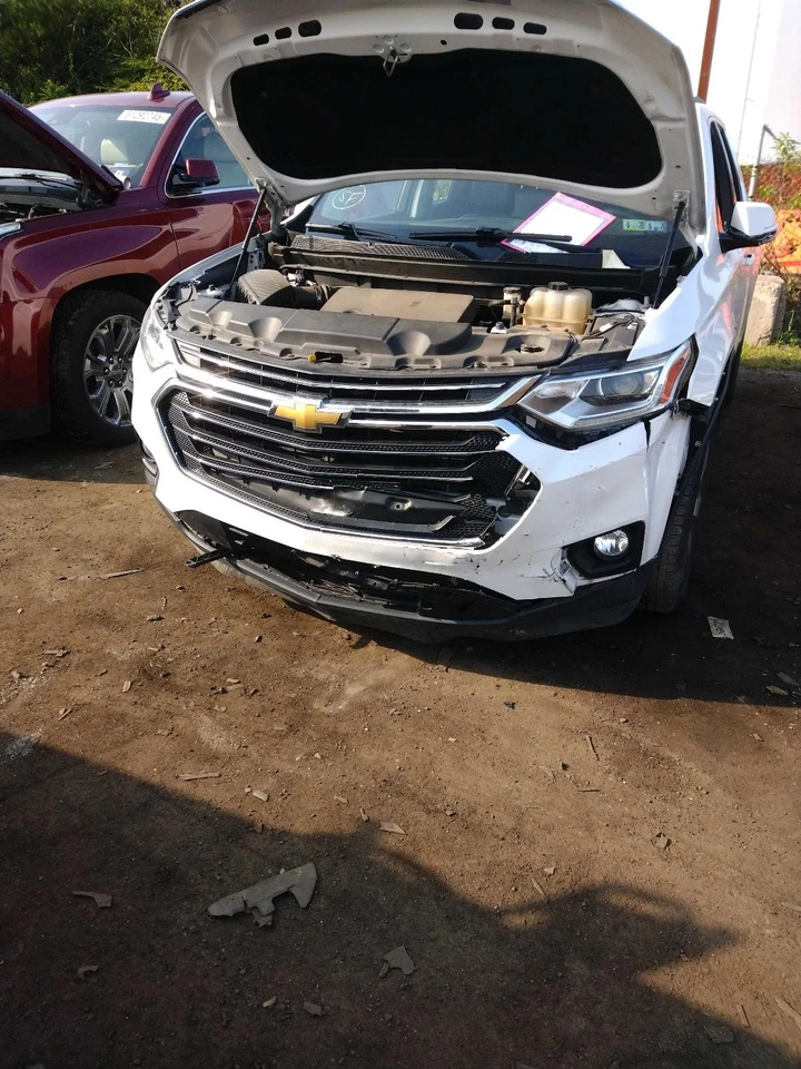 2019 Chevrolet Traverse Body Control Module OEM 13519672 93K Miles White Foto 3 de 4