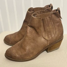 Not Rated Chelsea Ankle Boots Distressed Brown Booties Western Boho Size 7.5