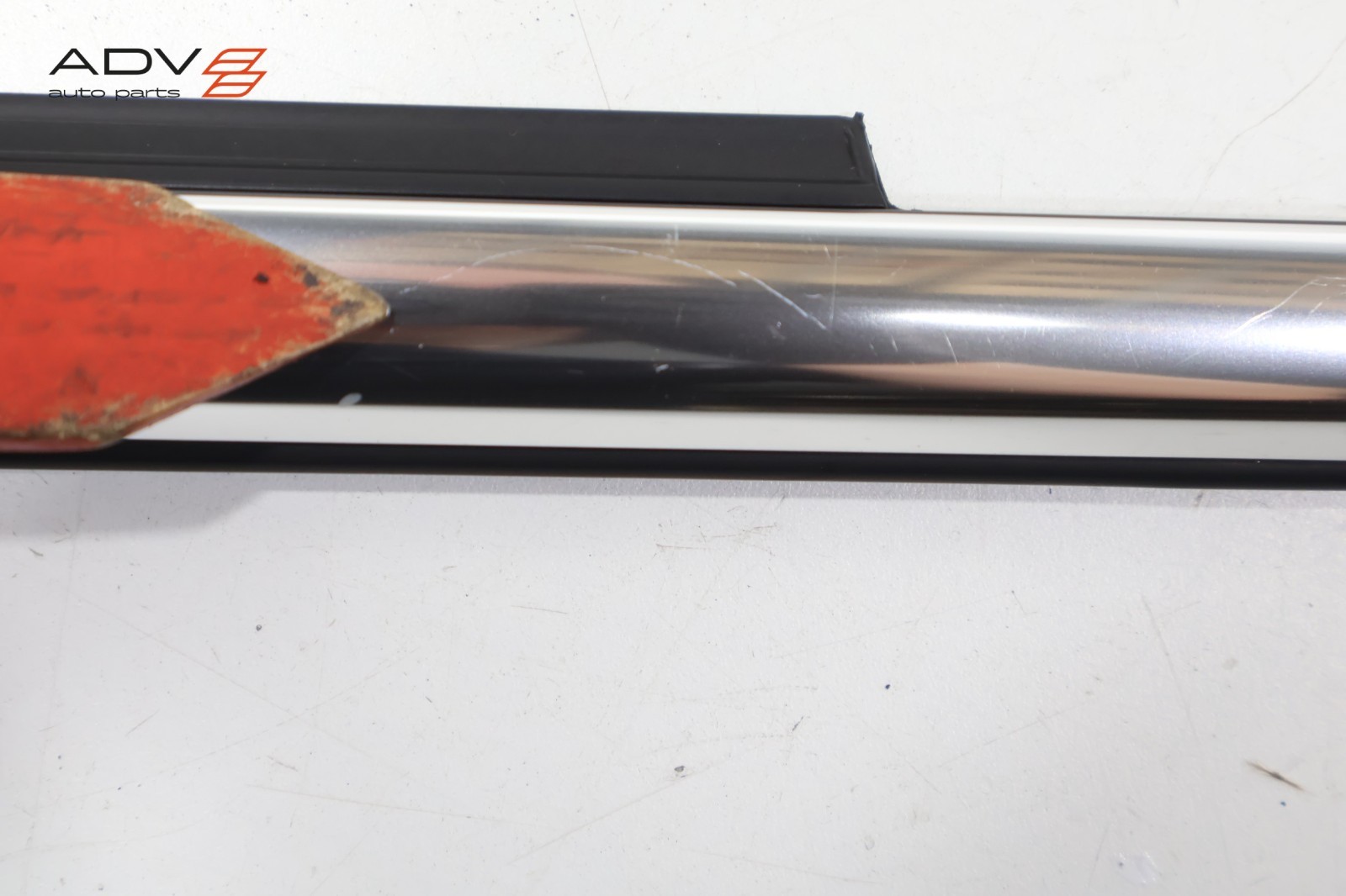 Maserati Ghibli S Q4 2014-2020 Front Right Molding P/N 14930