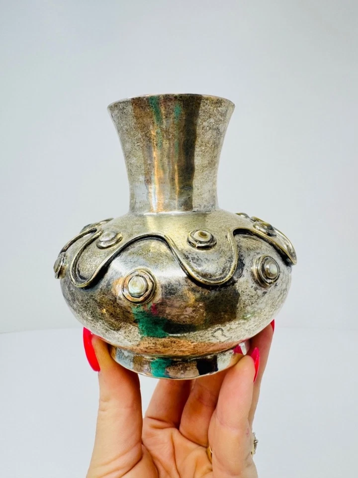 Jarrón de plata forjada y abulón Los Castillo Taxco Foto 2 de 4