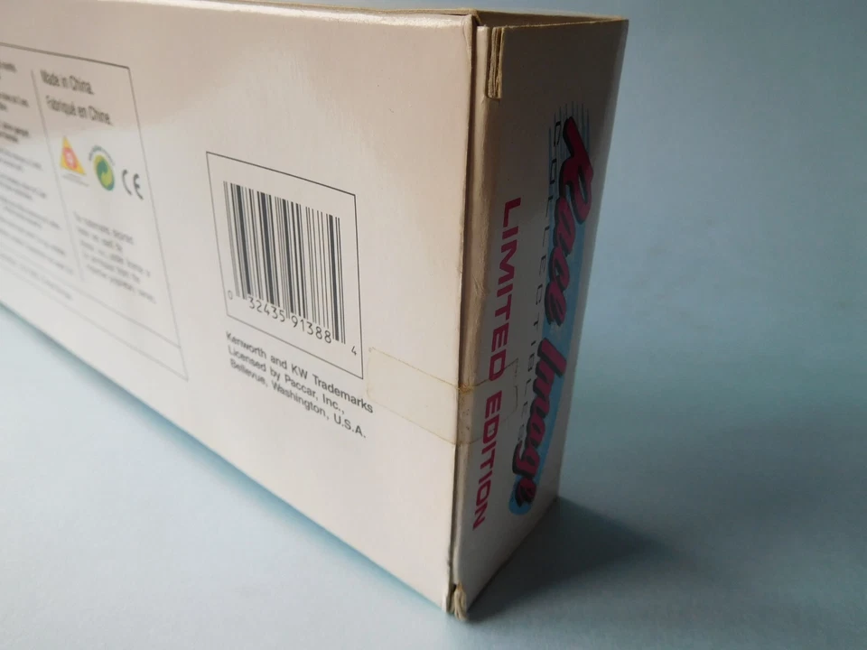 CORGI RACE IMAGE KENWORTH STOCK CAR RACING TEAM, QUAKER STATE FORD. 1:64 MIB - Image 4 of 4