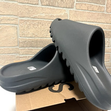 Size 10 - Adidas Yeezy Slide SLATE GREY  FAST SHIPPING  ID2350