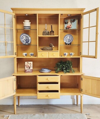 Ethan Allen American Dimensions China Hutch, Ethan Allen Modern