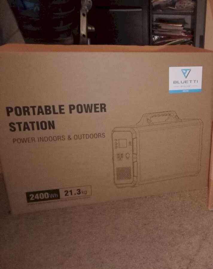 MAXOAK Portable Power Station 2400Wh/1000W EB240 Solar Generator w 2 AC