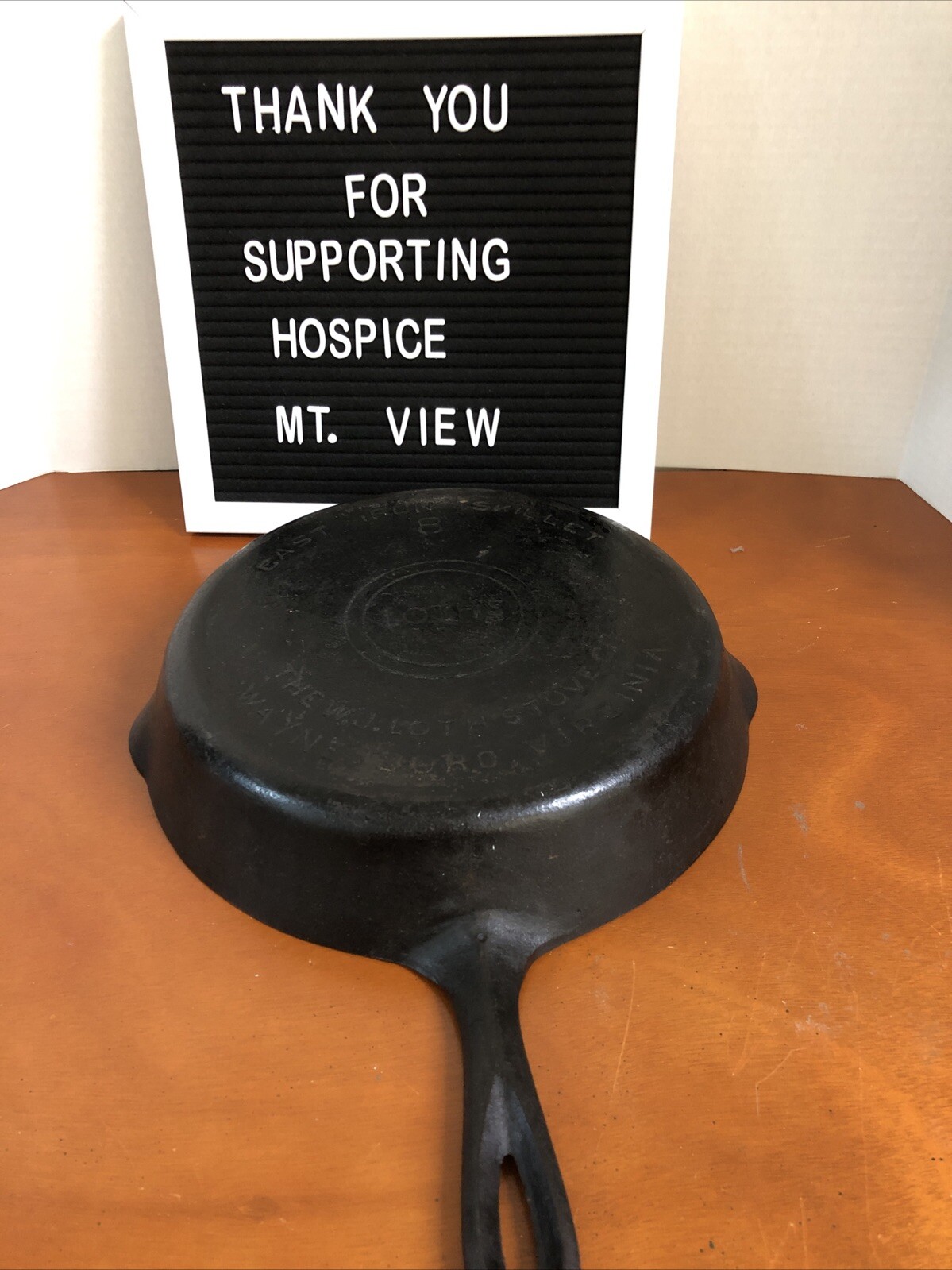 Rare- W. J. Loth Stove Co. Cast Iron Skillet, #8 Waynesboro Va.