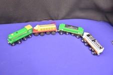Wooden Train Cars with Magnetic Connectors 4.5" - Set of 4