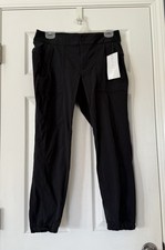 New Athleta Trekkie Jogger 2.0 Black Size 6P Lightweight NWT Hiking Travel