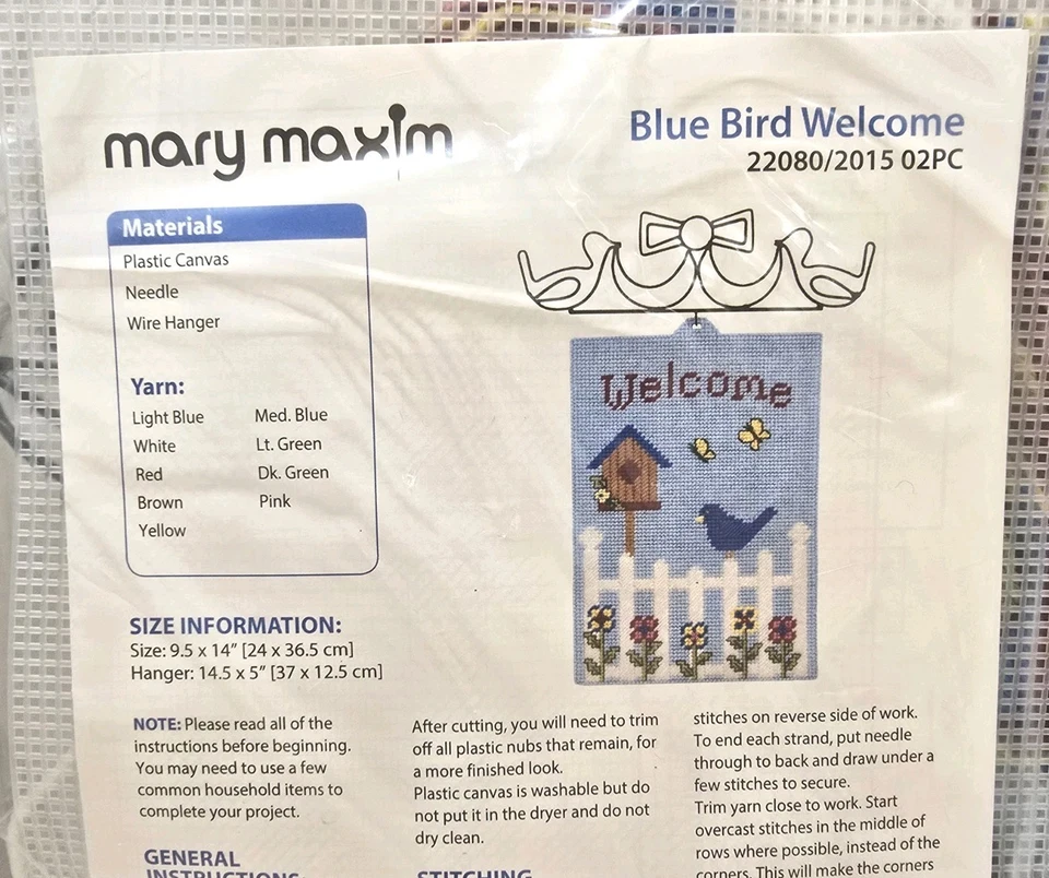 Kit de lona de plástico Mary Maxim letrero de bienvenida de pájaro azul con percha de alambre de metal Foto 4 de 4