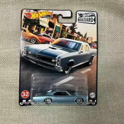 Hot Wheels Premium Boulevard '66 Pontiac GTO #32 MODEL | eBay