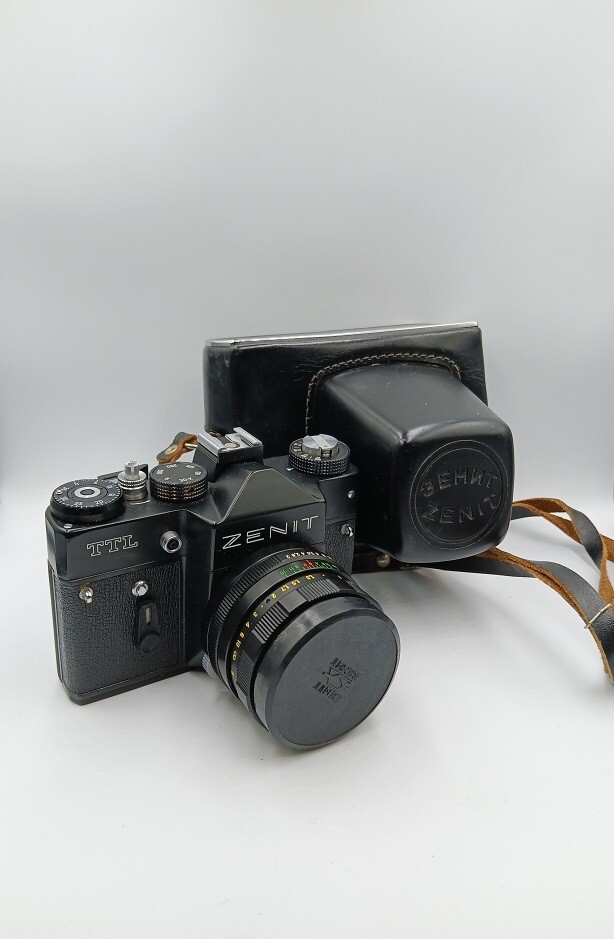 フィルムカメラ Zenit TTL HELIOS-44 2/58 Film Camera 35mm Zenit TTL