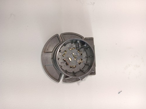 2012 Chevy Suburban 1500 LTZ Round Trailer Tow Plug OEM - Picture 3 of 8