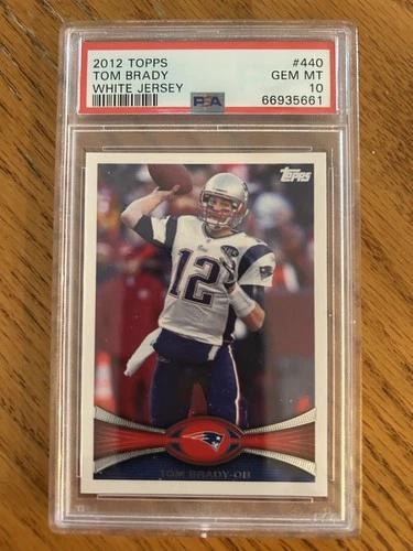 2012 TOPPS TOM BRADY WHITE JERSEY #440 PSA 10 GEM MINT!