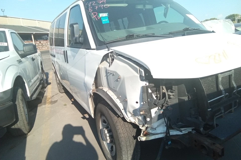 Motor Chevrolet Express 2500 Van 4.8L 2013 fabricante de equipamento original 104K milhas - LKQ434813679 - Imagem 2 de 4