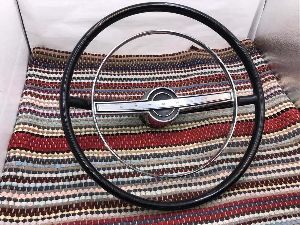Dodge Coronet 1965 volante cromado anillo de bocina central Mopar fabricante de equipos originales Foto 4 de 4