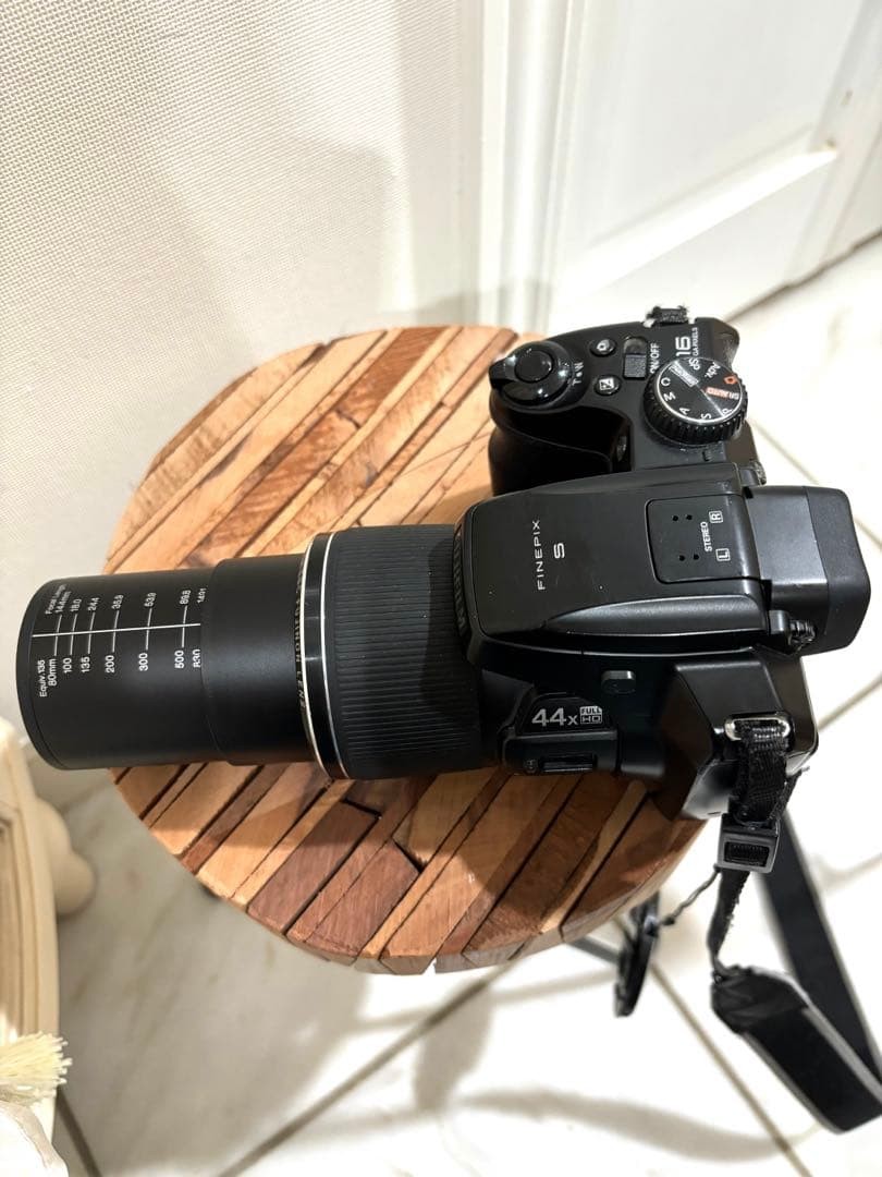 FUJI Finepix S8400 Digital Camera Compact Tested Zoom Function