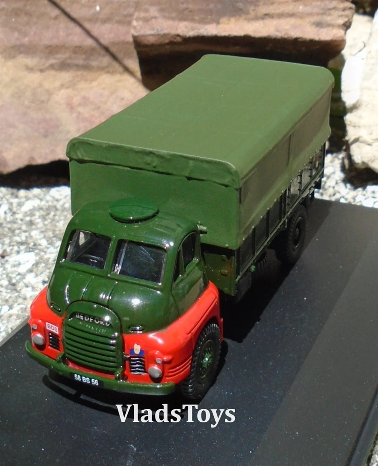 Oxford 1/76 Bedford RL Series Truck Bomb Disposal Units, Royal Engineers 76RL004 - Image 2 of 4
