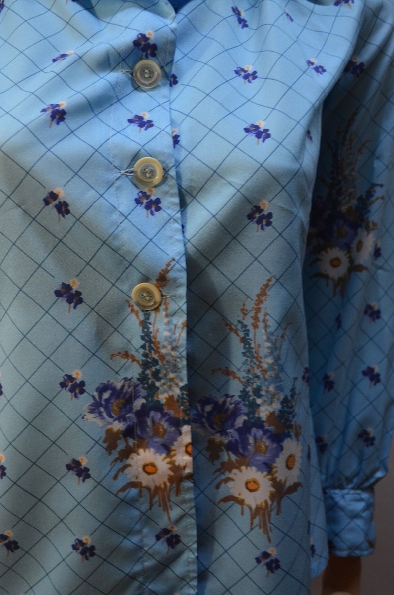 Chemisier SAINT CLAIR Taille 36/38 à Imprimé Fleuri, En Soie Synthétique Vintage