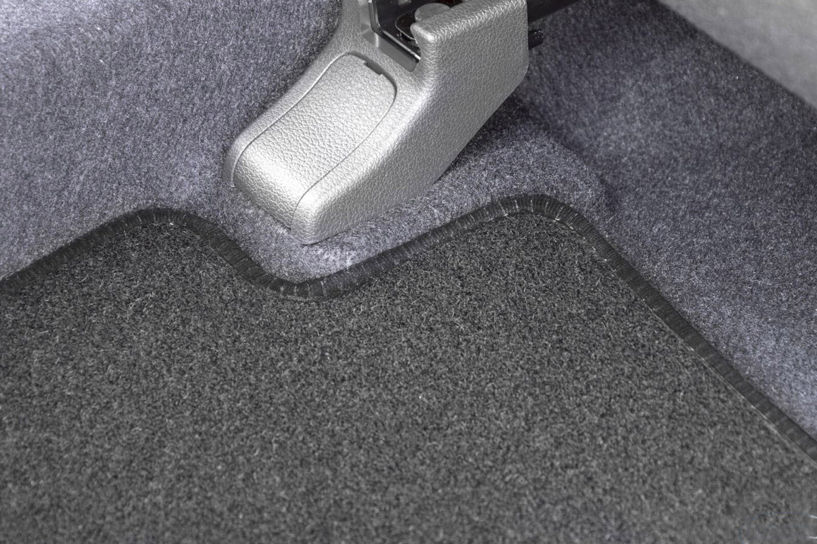 Tapis de sol velours antidérapant sur mesure pour utilitaire Sprinter