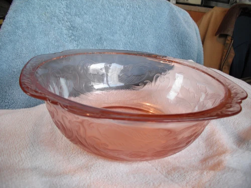 Federal Pink Depression Glass "Madrid" Serving Bowl