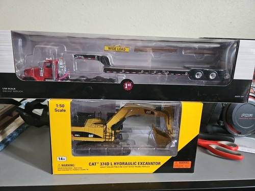 First Gear Peterbilt Lowboy With Cat374D L excavator 1/50 scale New In The Boxes - Picture 1 of 2