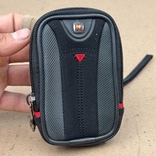 Swissgear by Wenger The Sherpa Small Black Camera Case Pouch GA-7836 Belt Loop