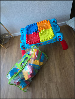 Mega Bloks Bausteine und Tisch Kinder TOP Zustand