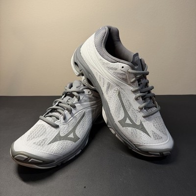 Mizuno Wave Lightning Z4 Grey Volleyball Shoes Sneakers Women s Size 9