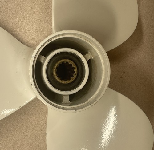 BS. PRO MKK Y 12-1/4 X 9 HÉLICE DE ALUMINIO ROTACIÓN DERECHA *BONITO* - Imagen 4 de 4