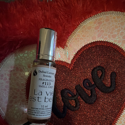 Dubai Luxury Scents La vie est belle Fragrance Spray 12 ml MPN #113