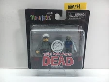 Minimates GLENN & VEST ZOMBIE Walking Dead TOYS R US EXCLUSIVE Diamond 2013 -NEW