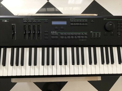 KURZWEIL PC 88 MX Key Keyboard PC88 V1.00 + VGM foot pedal Manual