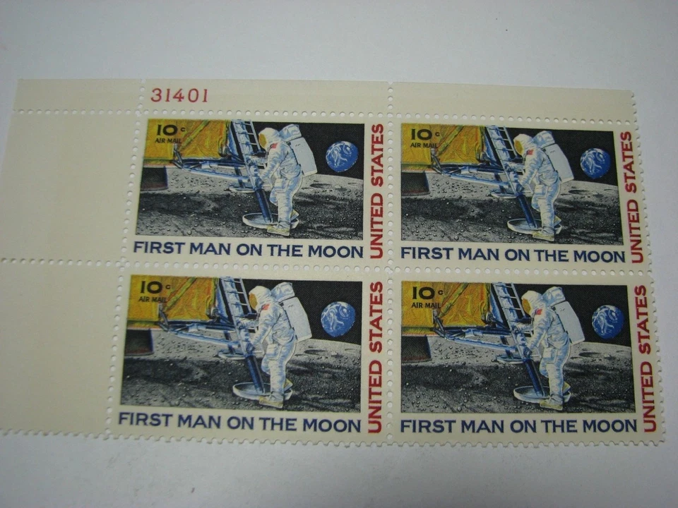 FIRST MAN ON THE MOON Plate Block Stamps - Image 2 of 3