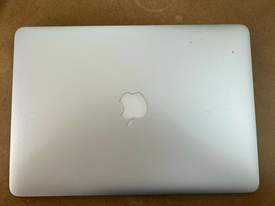 Apple MacBook Air 13" 2013 · i5 · 8GB · 251GB, photo 2 of 5