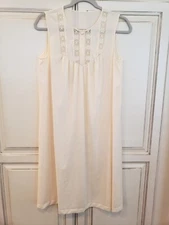 Vtg Vanity Fair Nylon Nightgown Sz S Off White Sleeveless Lace