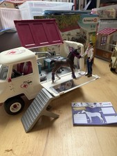Schleich Horse Club Tierarztpraxis-Auto, Nr. 42370, mit Original Verpackung