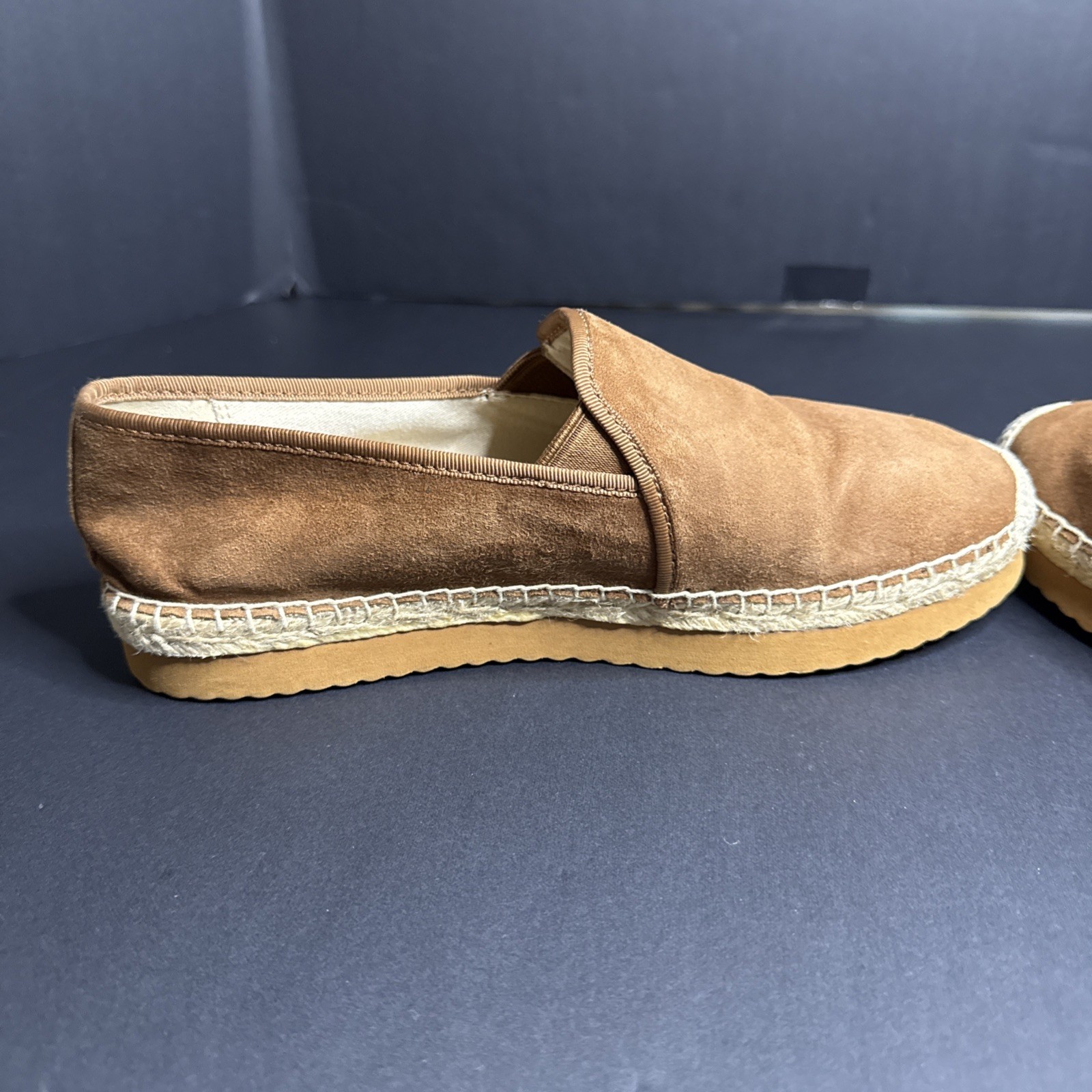 MICHAEL KORS Hastings Suede Shoes Women's 8M Leather Suede Slip On Designer thumbnail 5