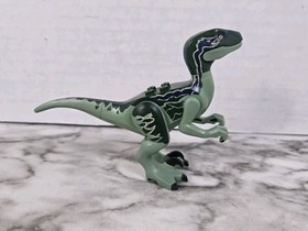 Lego Jurassic World "Blue" Raptor Minifigure (Dark Green Version From Set 75917)