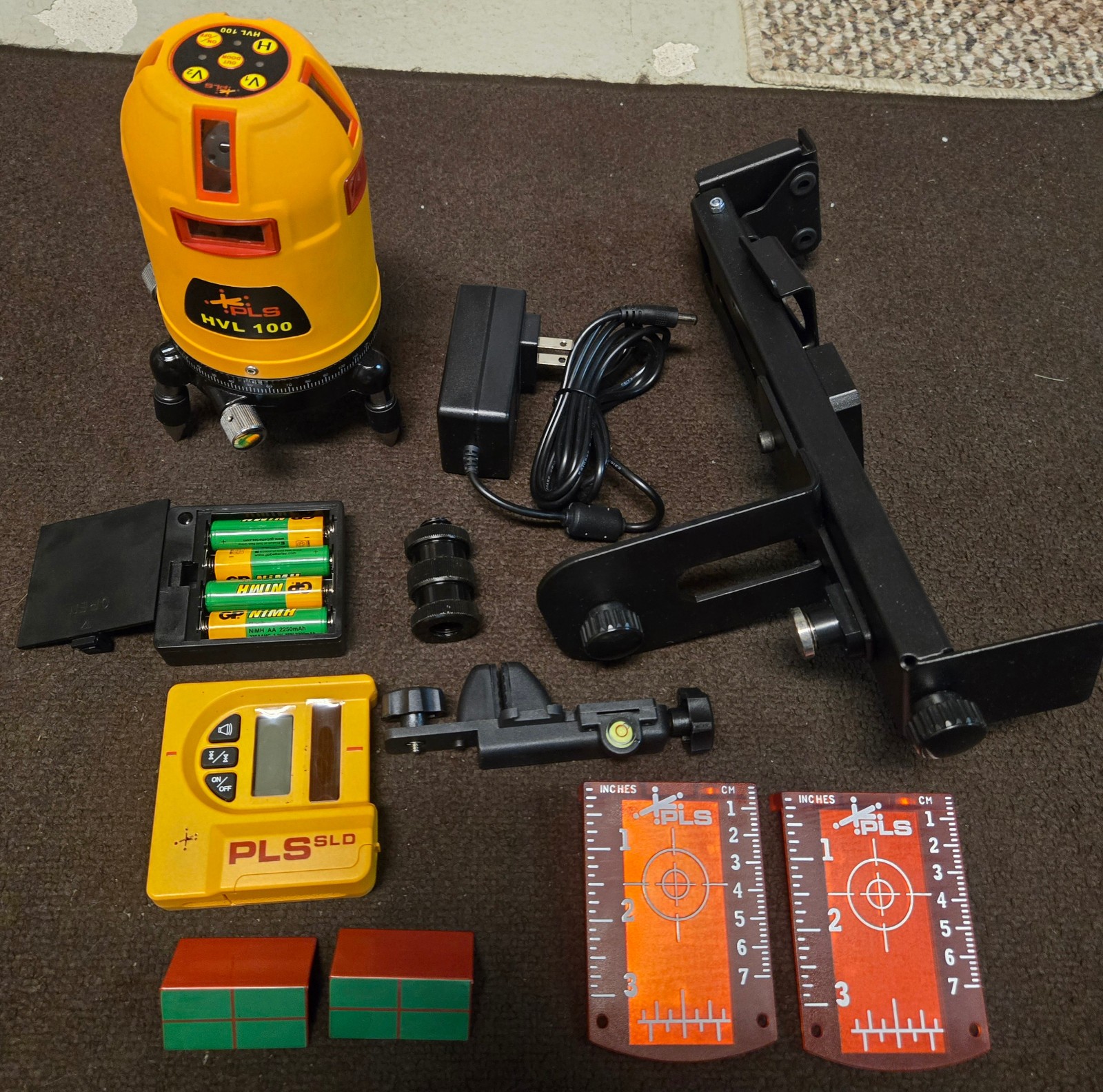PLS Laser Level HVL 100 Red System Kit PLS-60561 ALL ITEMS INCLUDED + CASE