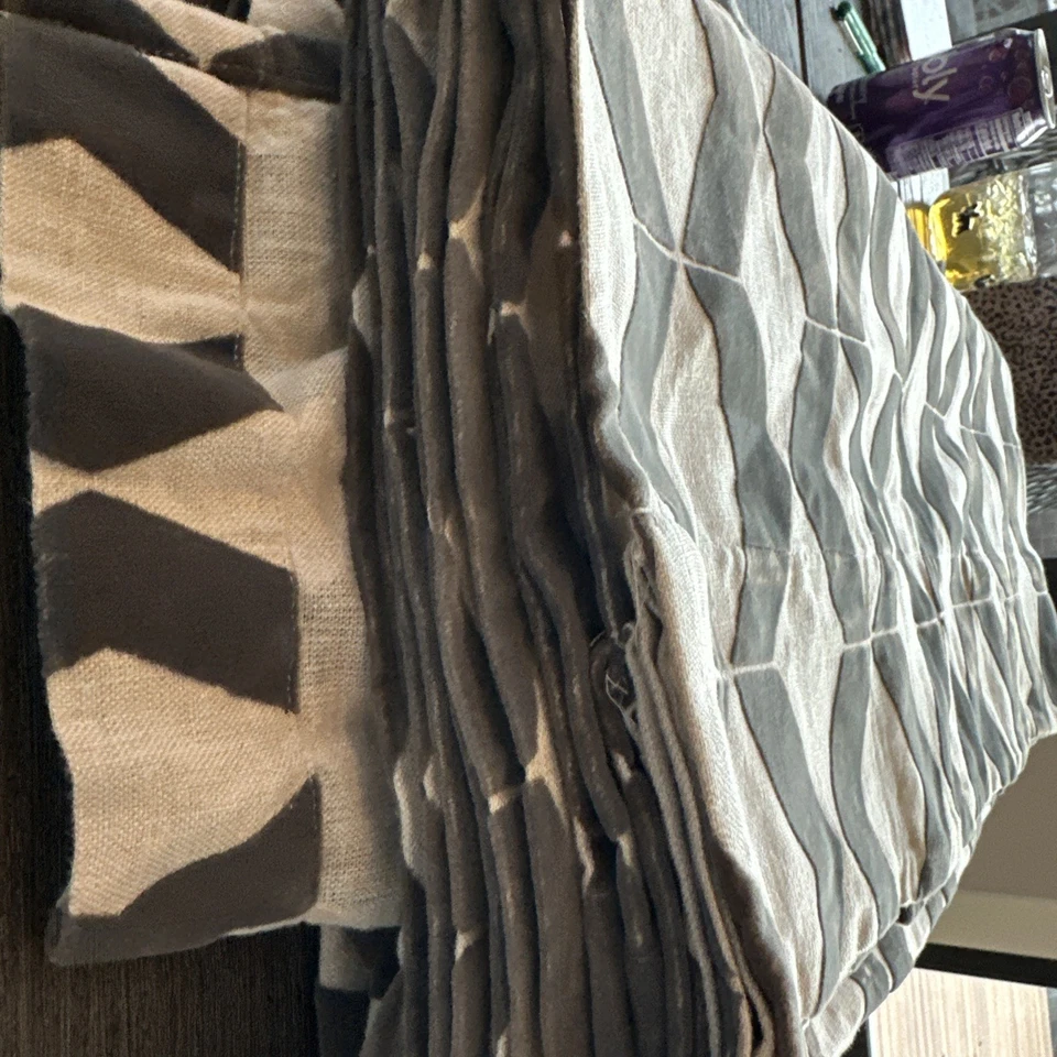 Шикарные серые и белые занавески West Elm зигзаг 2 - Изображение 4 из 4