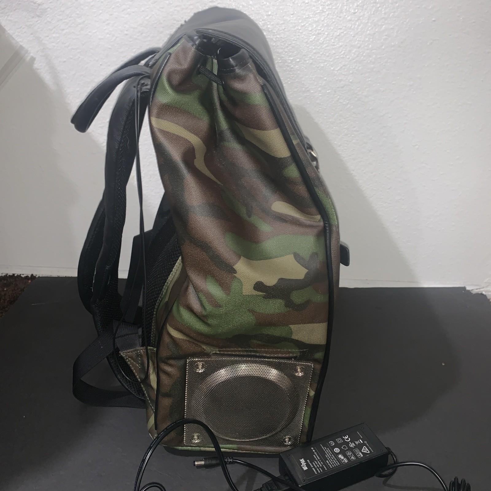 WIZPAK Leather Bluetooth Backpack camouflage colo… - image 4
