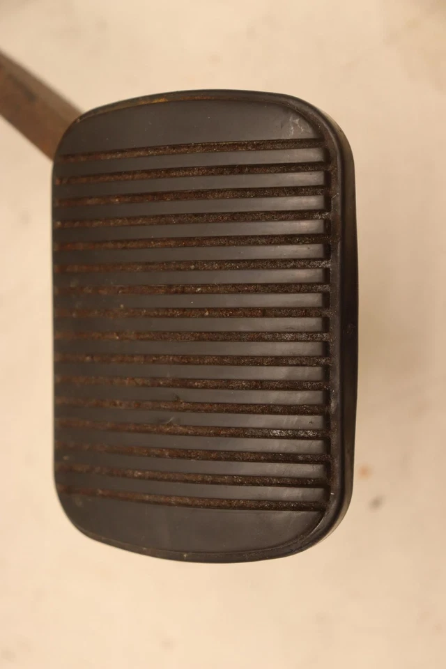 Pedal de freio de estacionamento Ford Flex Park 2013-2019 com suporte OEM - Imagem 2 de 4