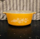 Vintage Pyrex Lidded Cassarole Dish #472-B