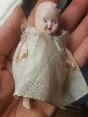 Petite Poupée Ancienne Miniature – 9 Cm, Fabriquée En France, Années 1800
