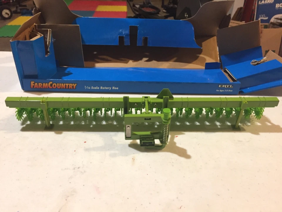 Steiger Rotary Hoe Raises & Lowers w Stands from Farm Country 1/16 by Ertl - Image 3 of 4