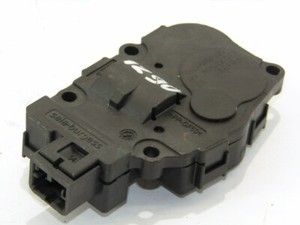 BMW 3 E90 2010 efb332 Stellmotor Klima Heizung heater flap actuator