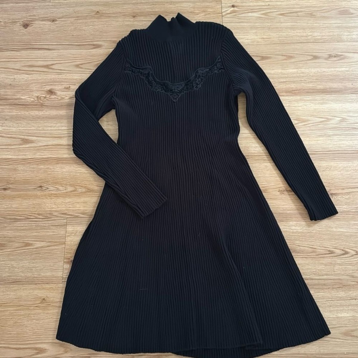 black mock neck sweater dress NWT Express Ribbed Knit Long Sleeve Size XL This garment fits true 4July25 Black Long Sleeve Dresses Fit:Slim