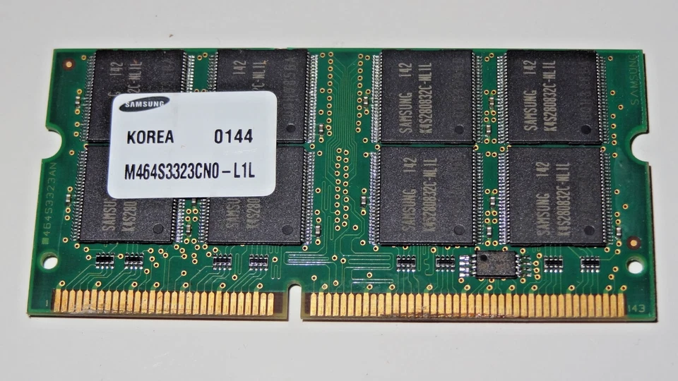 SAMSUNG 256MB SDRAM SDR SD PC100 100MHz 144-PIN SO-DIMM NON-ECC CL2 M464S3323CN0 - Image 2 of 2