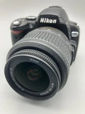 Nikon D D40x 10.2MP Digital SLR Camera Kit w/ 18-55MM VR Lens