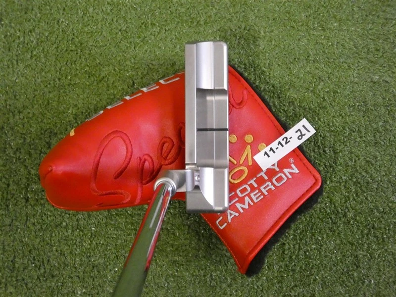 Titleist Scotty Cameron 2023 Super Select Newport 2 34" Putter with Special HC - Image 4 of 4