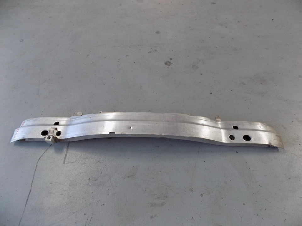 Оригинальная усиленная ударная скоба для заднего бампера 02–05 BMW 745Li - Изображение 2 из 4